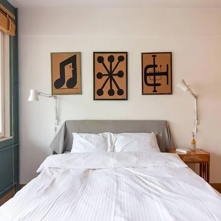 2br Colorful & Eclectic Urban Oasis In Besiktas *